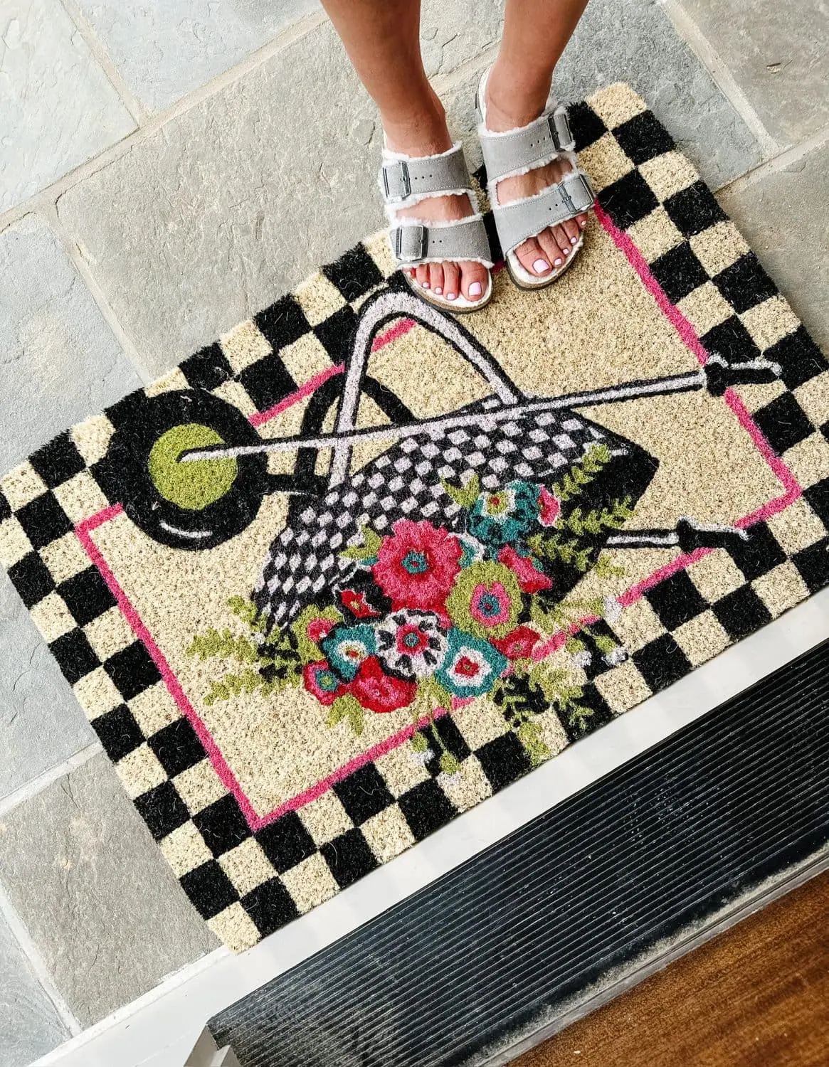 Classic Yet Playful Spring Accents